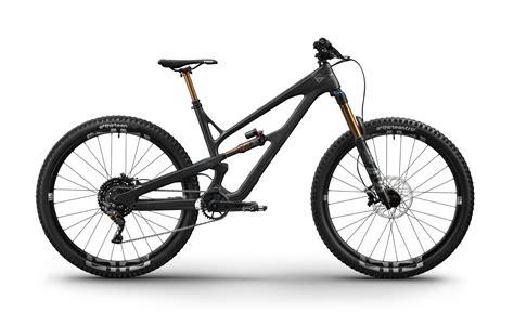 Yt Debuts The 2019 Jeffsy Slacker And With More Travel Singletracks