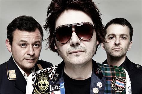 Manic Street Preachers Members To Hike Through Patagonia For Charity