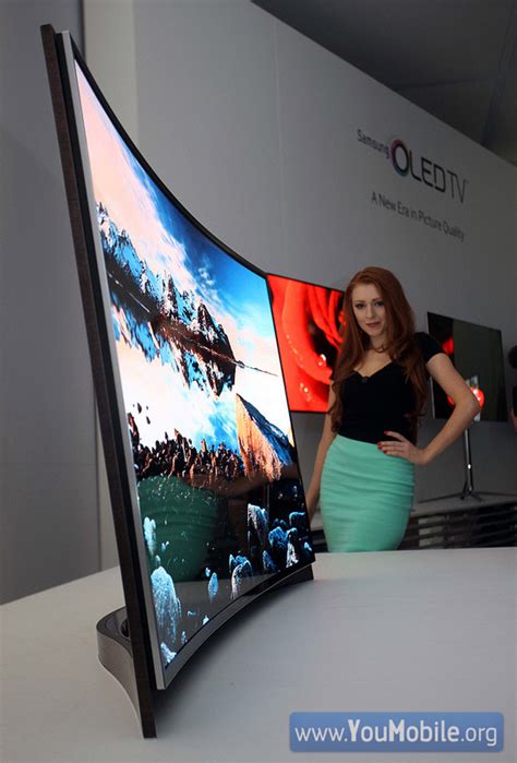 Samsung Revealed The Worlds First Curved Oled Tv Photos