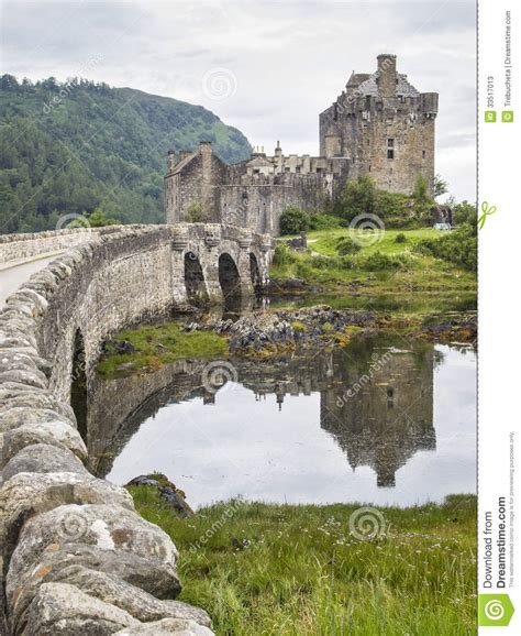 Eilean Donan Castle Scotland Stock Image Image Of Highlander