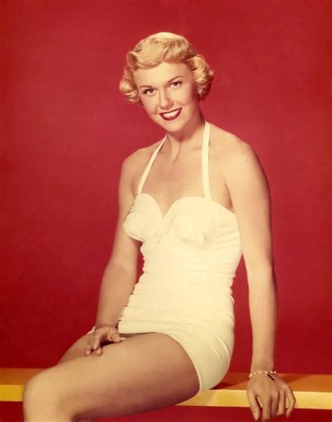 49 Hot Pictures Of Doris Day Which Will Make You Crave For Her The Viraler