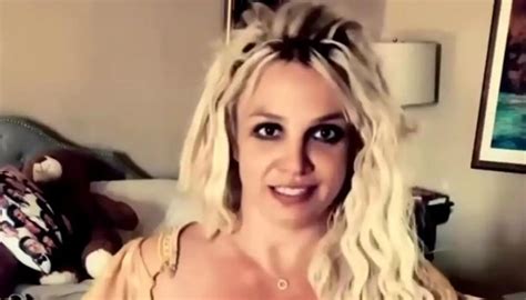 Britney Spears Asks Fans To Not To Call The Cops In New Weird Video
