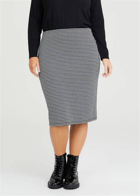 Shop Plus Size Houndstooth Pencil Skirt In Black Taking Shape Au