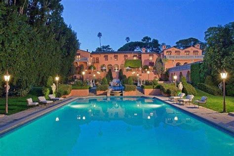legendaria mega mansión en beverly hills california está de vuelta en el mercado con un precio