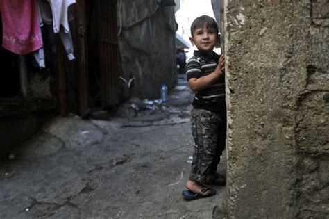 Poverty Knocks On Lebanons Door Al Bawaba