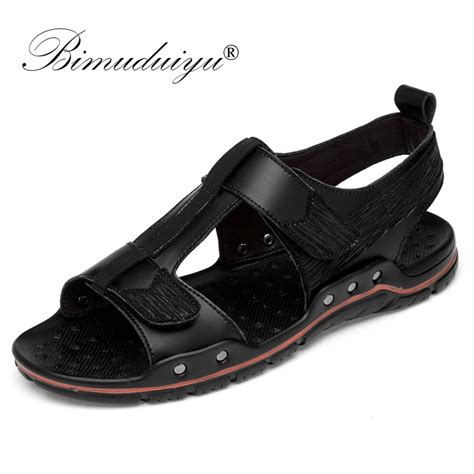 Bimuduiyu Classic Men Soft Sandals Comfortable Men Summer Shoes Leather