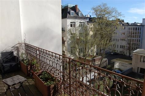 Die geräumige ferienwohnung mit 3 schlafzimmern sowie gemütlichen wohnessbereich wurde im märz 2013 renoviert und neu eingerichtet. Elegant 4 Zimmer Wohnung In Köln Mülheim