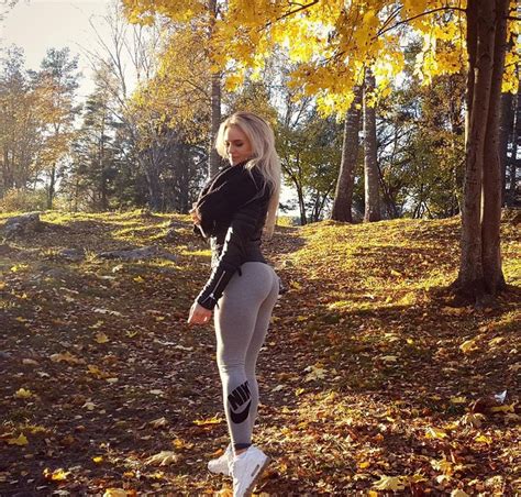 anna nyström on instagram “☺️☀️” yoga girl stunning girls yoga pants girls