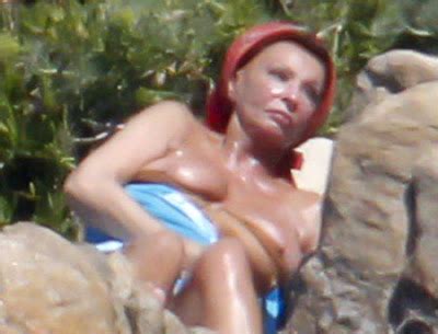 Sophia Loren Topless Photo
