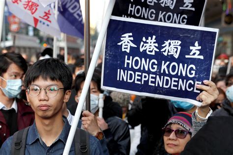 Pequim Está Se Rendendo A Hong Kong