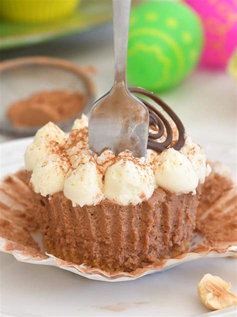 Chocolate Hazelnut No Bake Mini Cheesecakes Amongst Philadelphia Cream