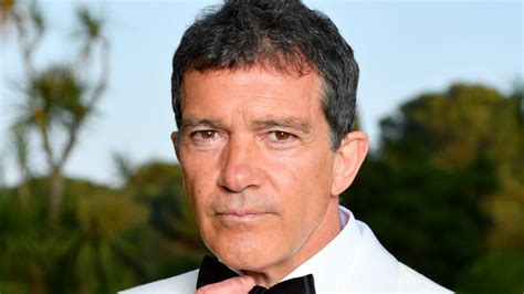 Antonio banderas is a spanish actor, director and singer. Here's How Much Antonio Banderas Is Really Worth