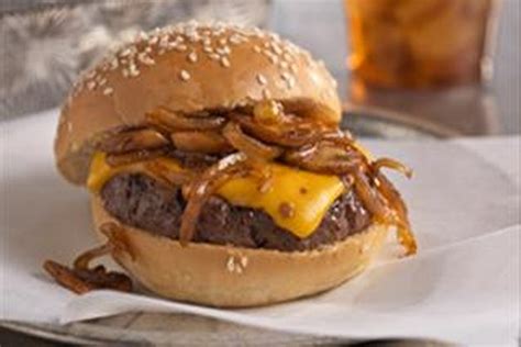 With a sharp chefs knife dice 4 oz of mushrooms and one half of the onion. A.1. Fireside Mushroom-Onion Cheddar Burger - Kraft Recipes