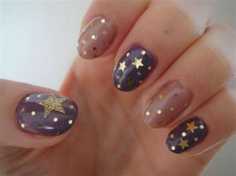 40 Beautiful Star Nail Art Designs And Ideas For 2019 Gravetics