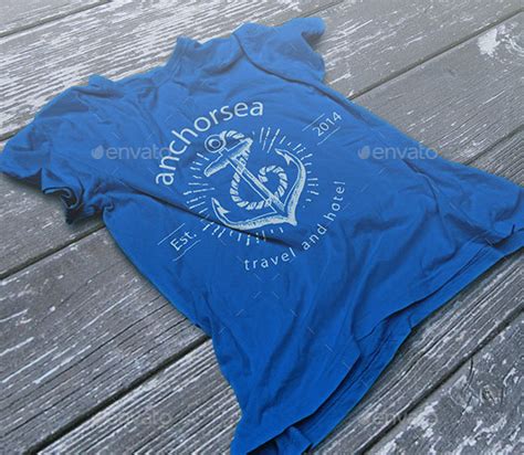 vintage-t-shirt-mockup - DesignersLib.com