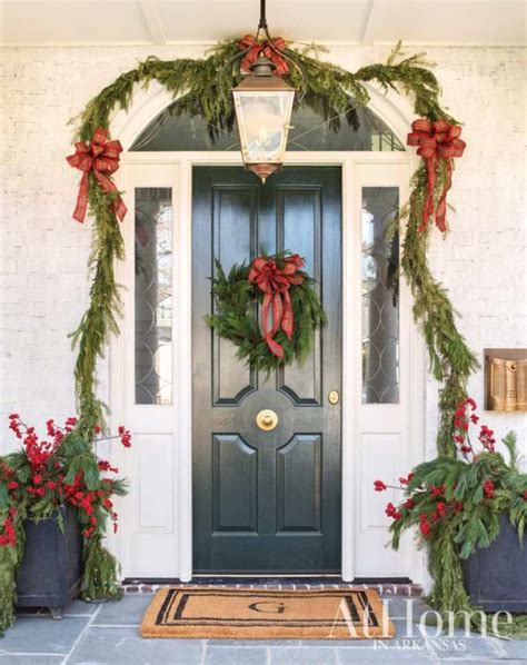Traditional Christmas Southern Style The Glam Pad Garden Christmas