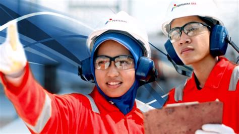 Pertamina adalah perusahaan minyak dan gas bumi yang dimiliki pemerintah indonesia (national oil company), yang berdiri sejak tanggal 10 desember 1957 dengan nama pt permina. Lowongan Kerja - Pertamina Cari Karyawan, Cek Jurusan Anda ...