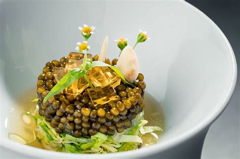 2 Star Restaurant at The Mandala Hotel | Restaurant FACIL