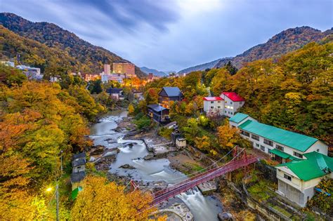 Hokkaido is the second largest island of japan and comprises the largest and northernmost prefecture. Ultimate Map of Fall Foliage Destinations in Japan : Hokkaido (3) | WAttention.com | Japan ...