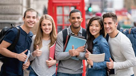 Must Read Pros And Cons Of Studying Abroad Beautiful Global