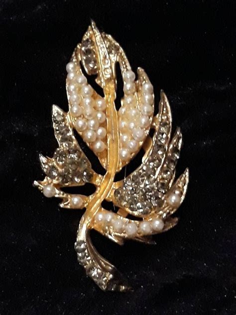 Vintage Gold Tone Leaf Design Brooch With Faux Pearl And Smokey Faux