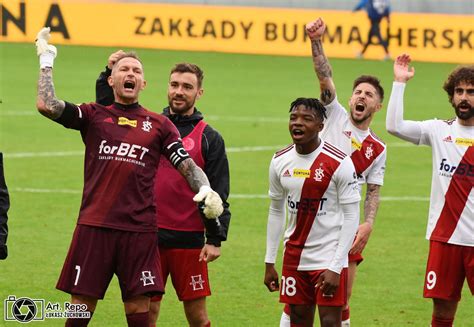From wikimedia commons, the free media repository. ŁKS Łódź - Sandecja Nowy Sącz - LKSFANS.PL