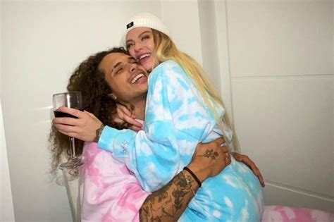 Luísa sonza venceu 59 meus prêmios nick: Luísa Sonza e Vitão assumem namoro e Whindersson reage com ...
