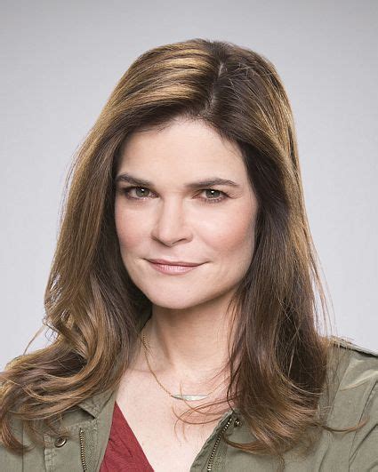 Betsy Brandt Life In Pieces Cast Member