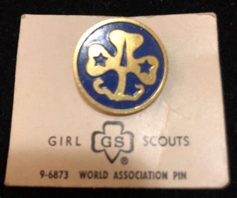 Vintage Girl Scouts World Association Pin 9 6873 Pinback Ebay