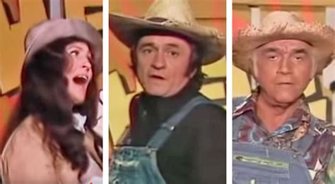 Loretta Lynn Johnny Cash And More Participate In Hee Haws Pfft You