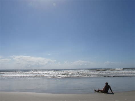 Praia Deserta Na Ilha De Superagui Paran Siluetas