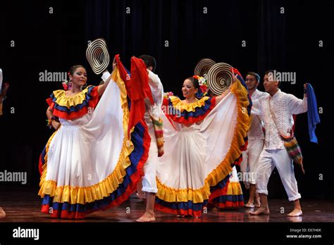 Cumbia Dance Stock Photo 72696587 Alamy