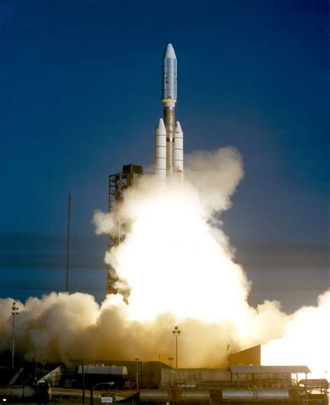 Our Spaceflight Heritage: 40 years after launch, NASA's twin Voyager ...