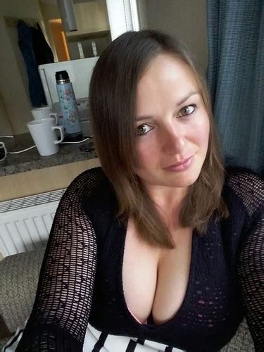 busty british wife busty devon wife shows off her deep cle… flickr