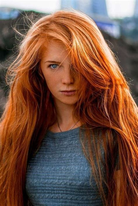 𝙱𝙴𝙰𝚄𝚃𝙸𝙵𝚄𝙻 𝚁𝙴𝙳𝙷𝙴𝙰𝙳 𝚆𝙾𝙼𝙰𝙽 Red Hair Freckles Natural Red Hair Beautiful Red Hair