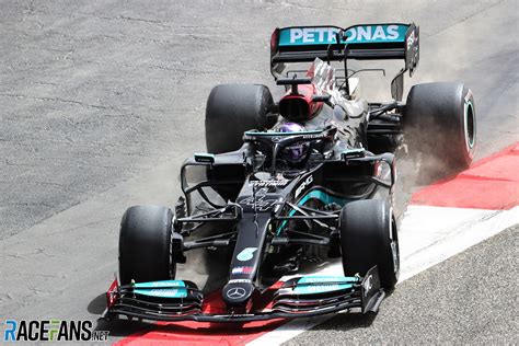 Sir lewis carl davidson hamilton mbe honfreng (born 7 january 1985) is a british racing driver. Lewis Hamilton, Mercedes, Bahrain International Circuit ...