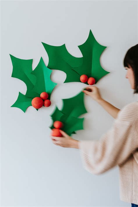 Diy Un Décor Mural De Noël En Papier Xmas Crafts Christmas Decor