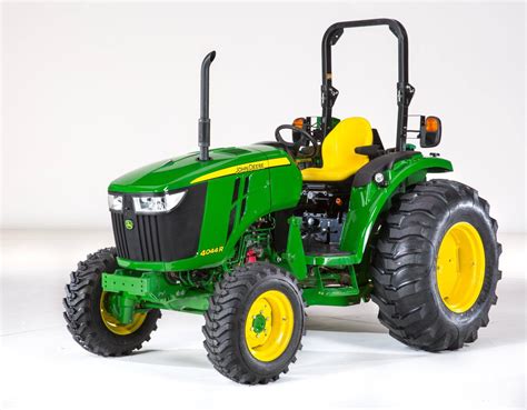 John Deere Intros 6 Compact Utility Tractors