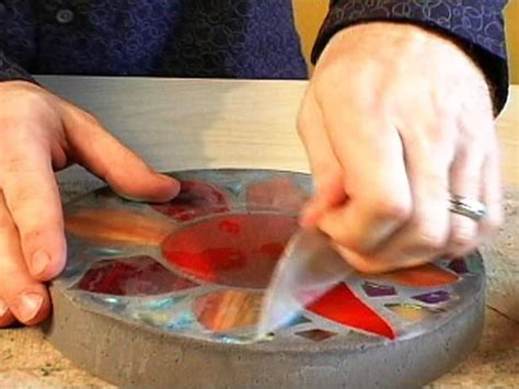How To Make A Stained Glass Stepping Stone Stained Glass Diy Stained Glass Crafts Glass Art