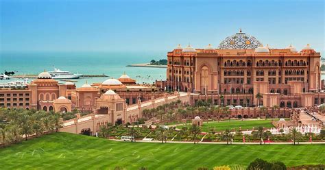 Sheikh Zayed Mosque And Emirates Palace Tour From Dubai Musement