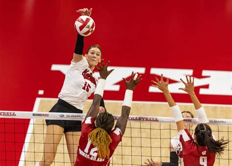 From Soldotna To Budding Stardom Andi Jackson Is Thriving On No 1 Nebraska Volleyball Team