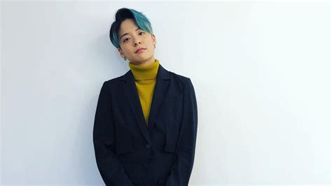 She made her solo debut on february 16, 2015 with the mini album beautiful. Former f(x) Amber Liu Apologizes For Being Unaware Of The ...