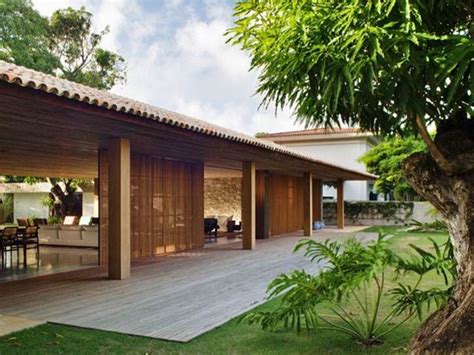 Tropical Home Design For Minimalist Wooden House 2020 Ideas