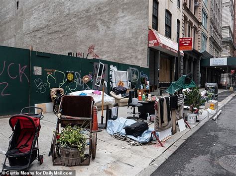 Man Who Lived In One Of New Yorks Homeless Hotels Says He Understands