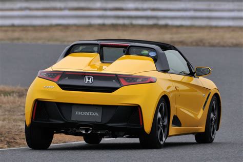 If honda had wanted, the s660 could be almost three feet taller and still meet the size requirements. 2016 Honda S660 - Picture 624270 | car review @ Top Speed