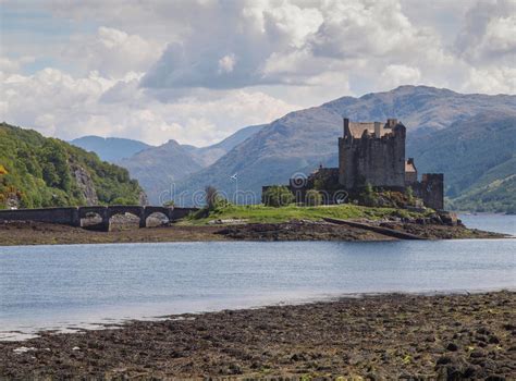 Eilean Donan Castle Scottish Highlands Stock Image Image Of Coast