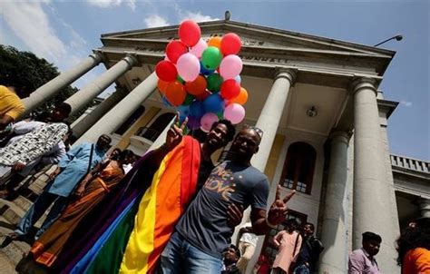 India Despenaliza La Homosexualidad