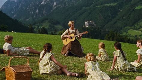 Follow the footsteps of the trapp family. Movie Micah : The Sound of Music (1965)
