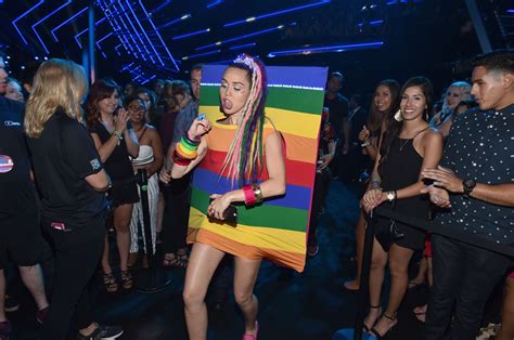 See Every Single Insane Miley Cyrus Outfit At The Vmas Miley Cyrus