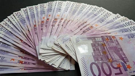 We did not find results for: Viele 500 Euro Scheine : Frau Halt Viele 500 Euro Scheine ...